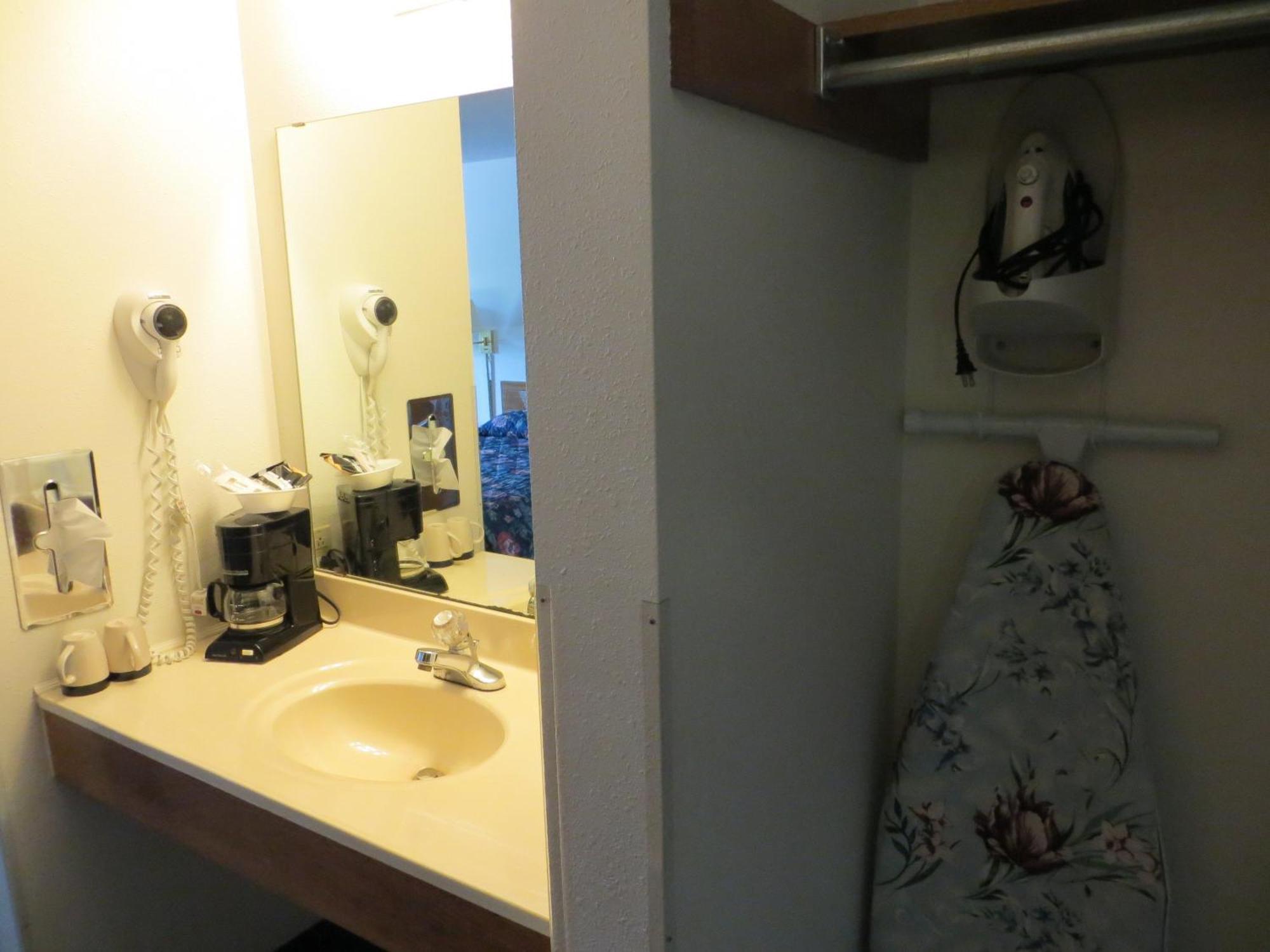 ซูเปอร์ 8 บาย วินด์แฮม ดูควิน Hotel Du Quoin ห้อง รูปภาพ